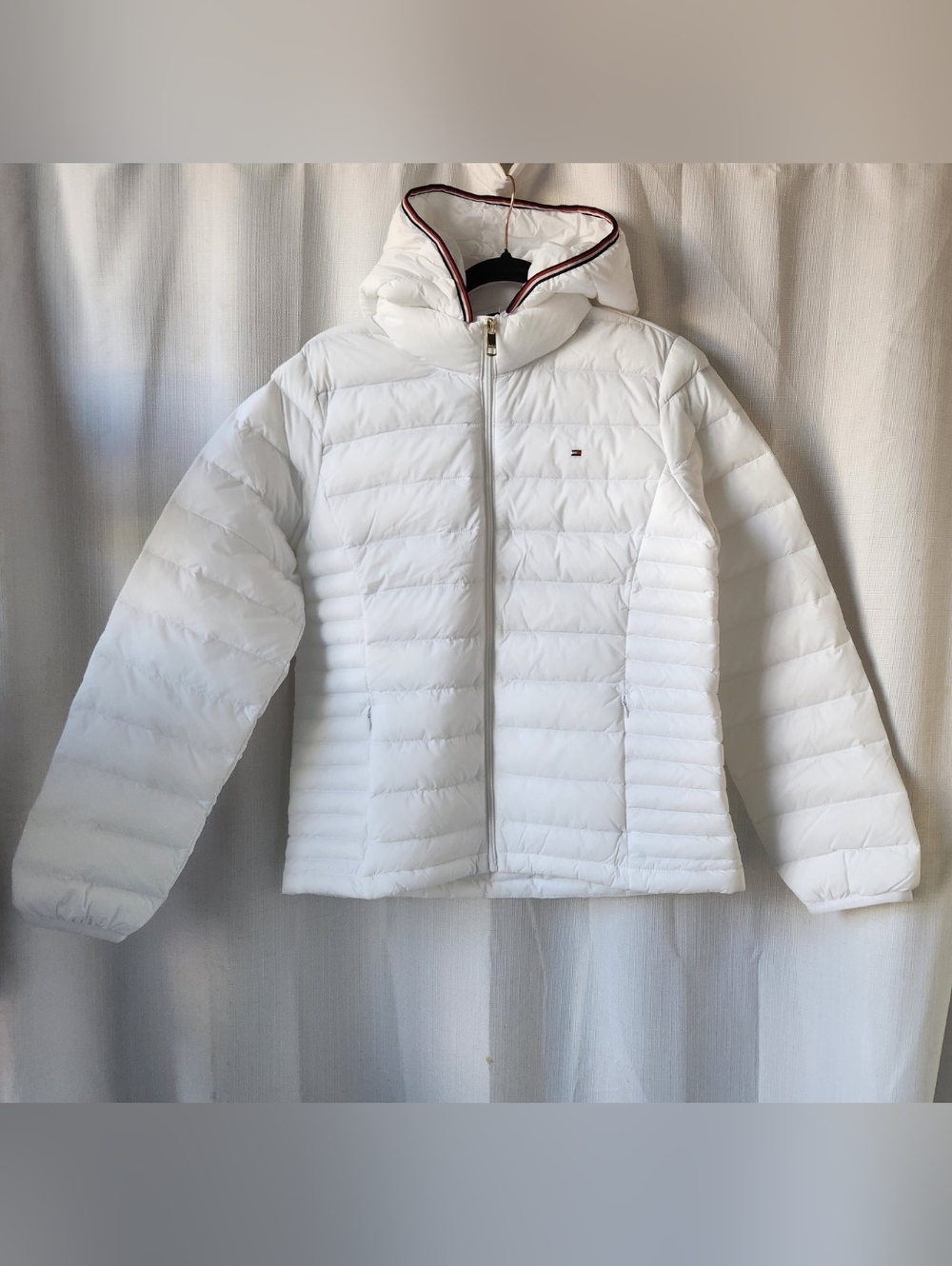 NWT Tommy Hilfiger White Quilted Hooded Zip Up Puffer Size M - Picture 2 of 13